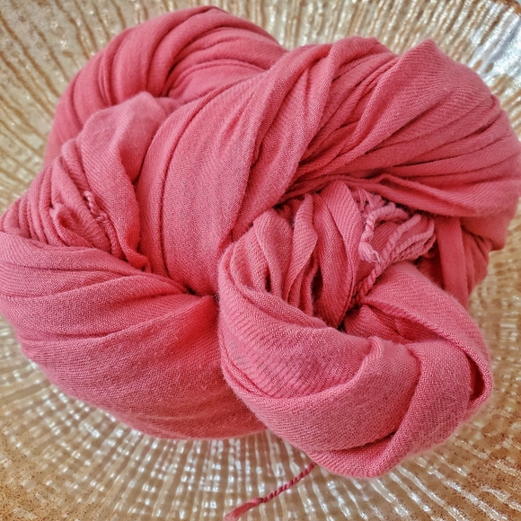 Coral scarf | BCBG - Picture 3 of 5